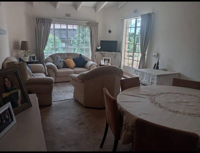 2 BEDROOM APARTMENT FOR SALE IN BEDFORD PARK